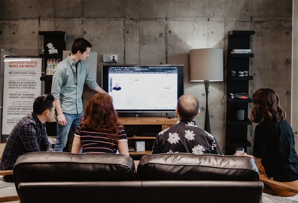 growth-team-gravitate-office